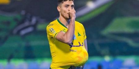 دونيس يعلن غياب محمد شريف عن مباراة الهلال والخليج - الآن نيوز